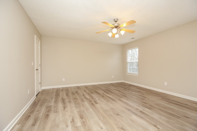 2,205/Mo, 141 Lyndhurst Dr La Vergne, TN 37086 Main Bedroom View