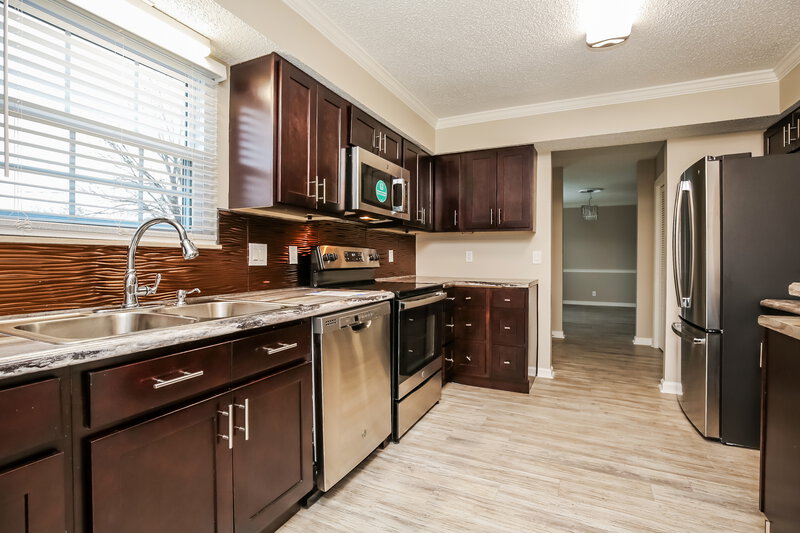 2,087/Mo, 908 Traceton Ct Antioch, TN 37013 Kitchen View 2
