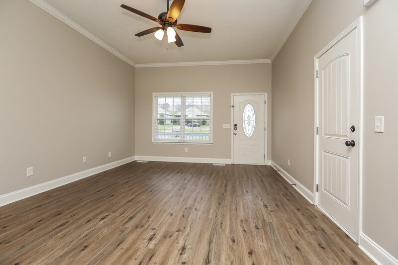 1,715/Mo, 101 Larkin Springs Rd Madison, TN 37115 Living Room View