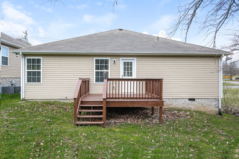 1,715/Mo, 101 Larkin Springs Rd Madison, TN 37115 Rear View