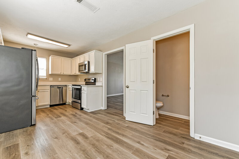 1,895/Mo, 1103 Phelissa Dr La Vergne, TN 37086 Dining Room View
