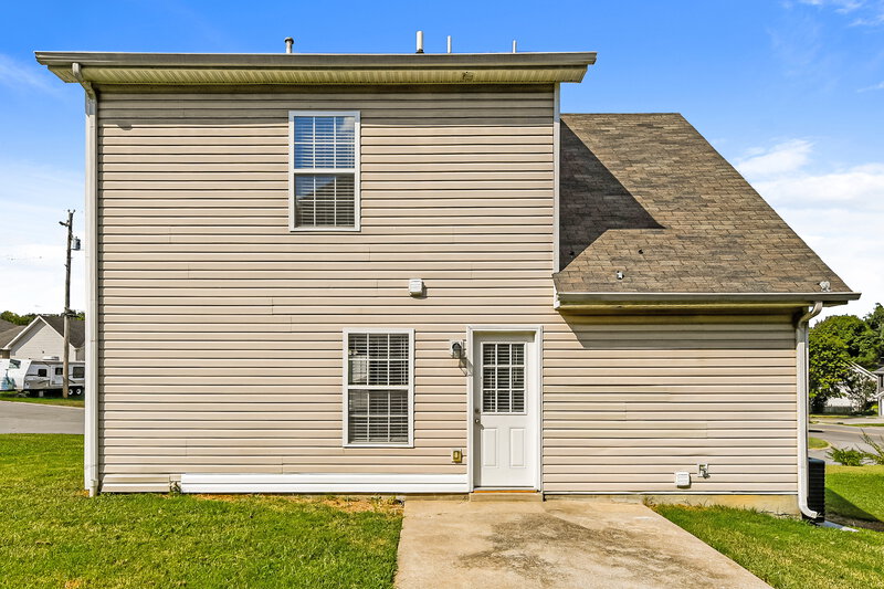1,895/Mo, 1103 Phelissa Dr La Vergne, TN 37086 Rear View