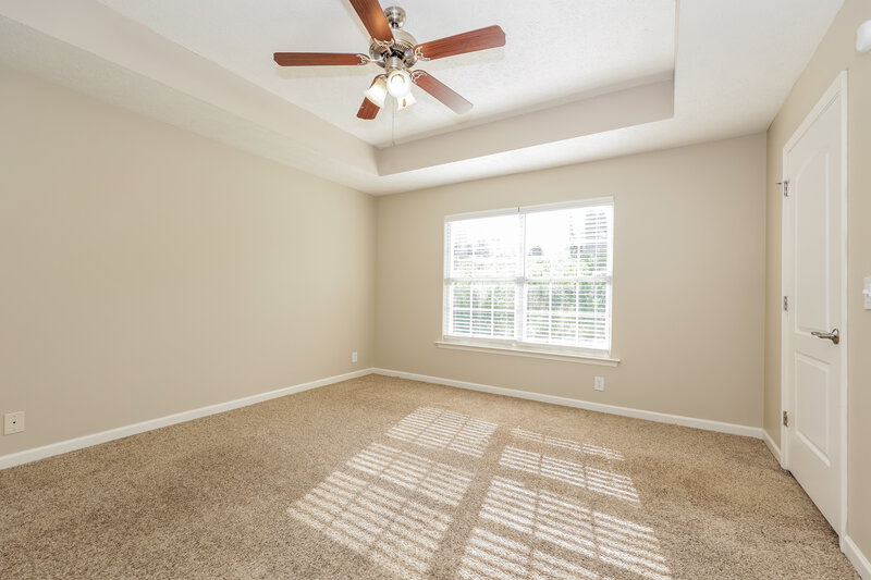 1,955/Mo, 106 Lyndhurst Dr La Vergne, TN 37086 Main Bedroom View