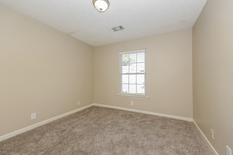 1,955/Mo, 106 Lyndhurst Dr La Vergne, TN 37086 Bedroom View