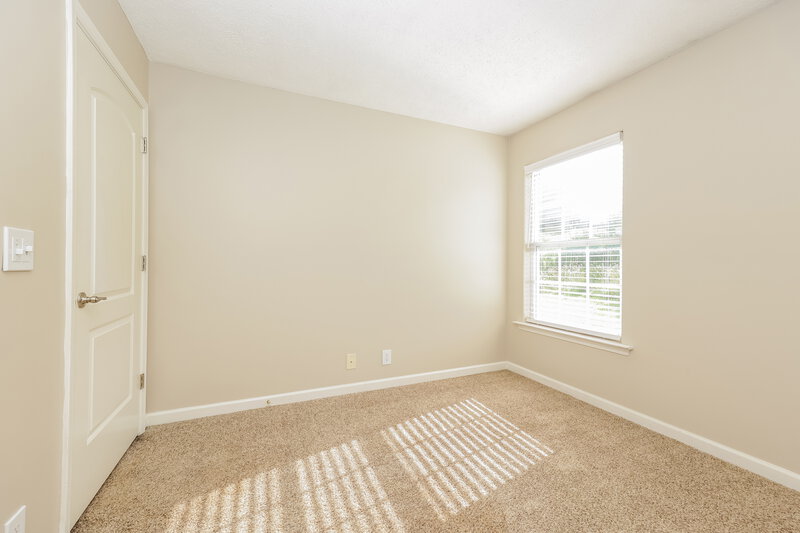 1,955/Mo, 106 Lyndhurst Dr La Vergne, TN 37086 Bedroom View 2