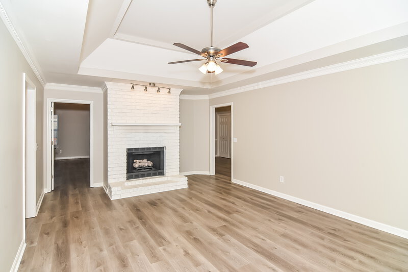 2,005/Mo, 125 Oak Leaf Dr Hendersonville, TN 37075 Living Room View 2