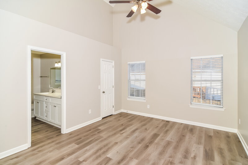 2,005/Mo, 125 Oak Leaf Dr Hendersonville, TN 37075 Main Bedroom View