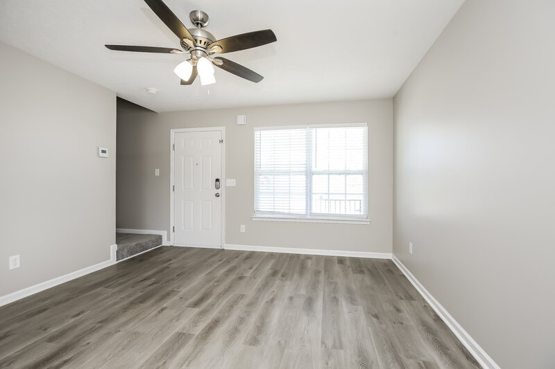 1,910/Mo, 5017 Luker Ln Antioch, TN 37013 Living Room View