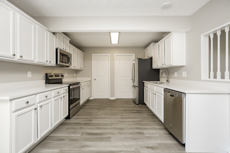 1,910/Mo, 5017 Luker Ln Antioch, TN 37013 Kitchen View 3