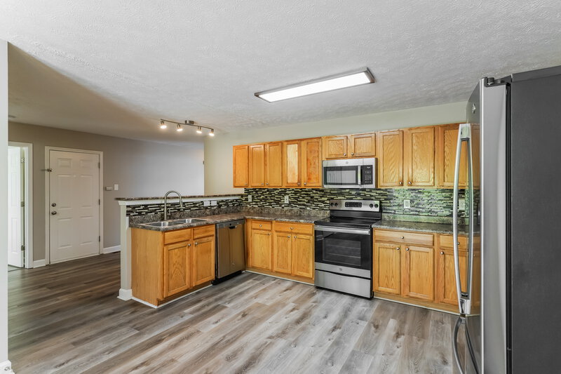 2,125/Mo, 685 Belgium Dr Hermitage, TN 37076 Kitchen View