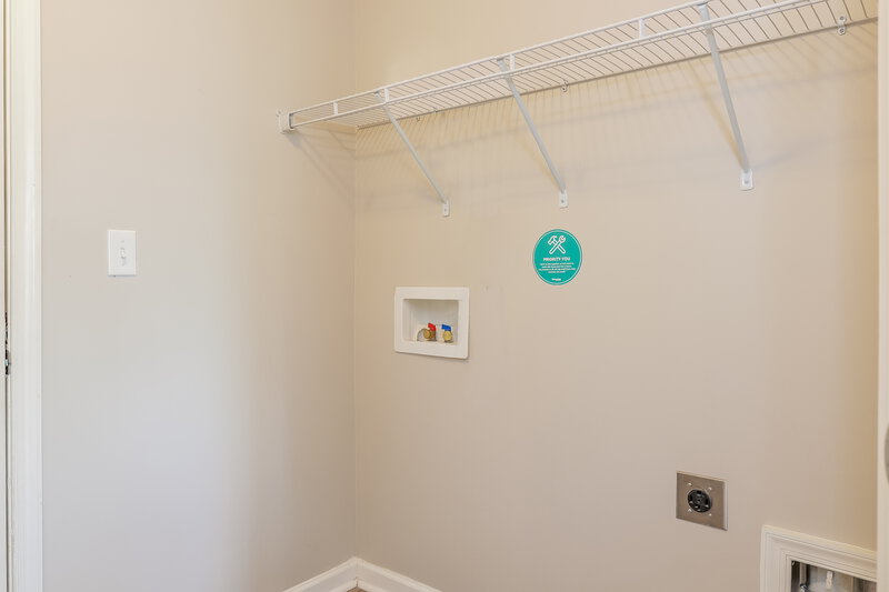 2,680/Mo, 2212 Ambergate Dr Murfreesboro, TN 37127 Laundry Room View