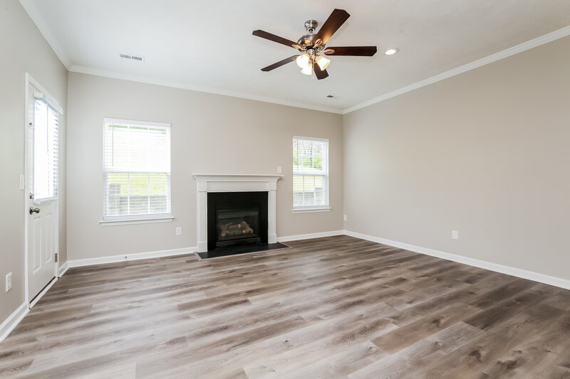 2,935/Mo, 165 Claybrook Ln Antioch, TN 37013 Living Room View