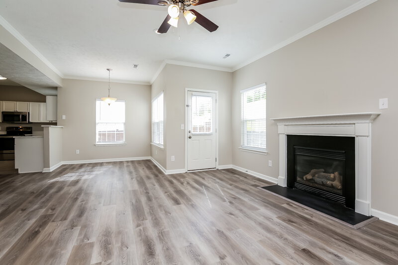 2,935/Mo, 165 Claybrook Ln Antioch, TN 37013 Living Room View 2