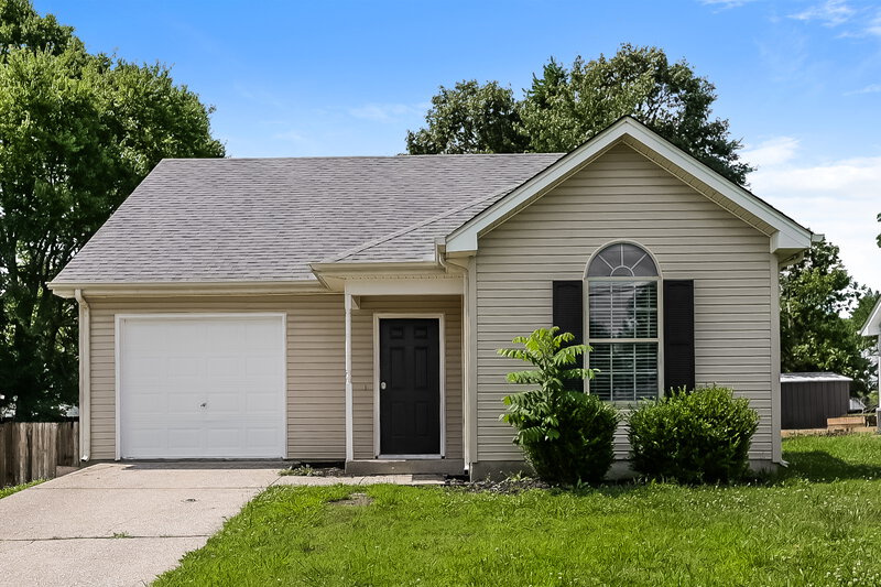 1,940/Mo, 309 Cedar Park Cir La Vergne, TN 37086 External View
