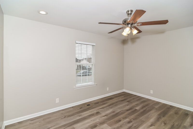 2,070/Mo, 1002 Wismar Ct Murfreesboro, TN 37130 Main Bedroom View 2