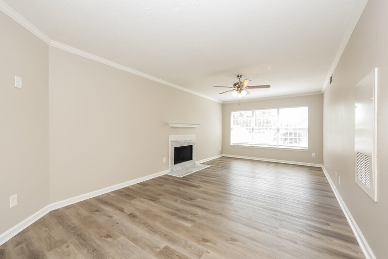 2,090/Mo, 200 Lake Forest Dr La Vergne, TN 37086 Living Room View