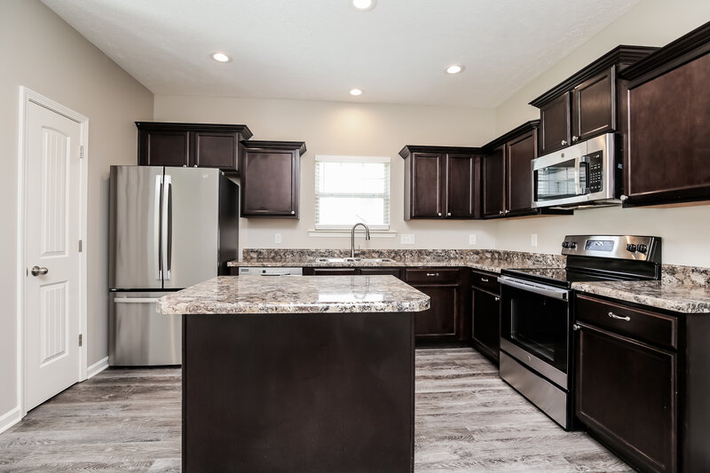 2,345/Mo, 8003 Lakota Ct Spring Hill, TN 37174 Kitchen View 2