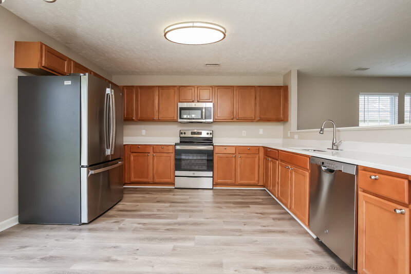 2,350/Mo, 352 Stewart Springs Dr Smyrna, TN 37167 Kitchen View