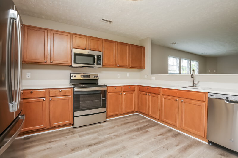 2,350/Mo, 352 Stewart Springs Dr Smyrna, TN 37167 Kitchen View 2