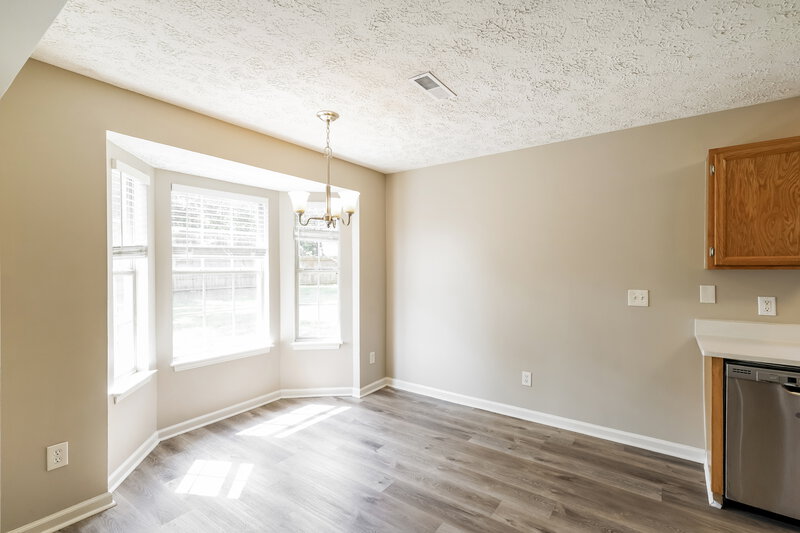 2,110/Mo, 404 Bon Aqua Dr La Vergne, TN 37086 Dining Room View