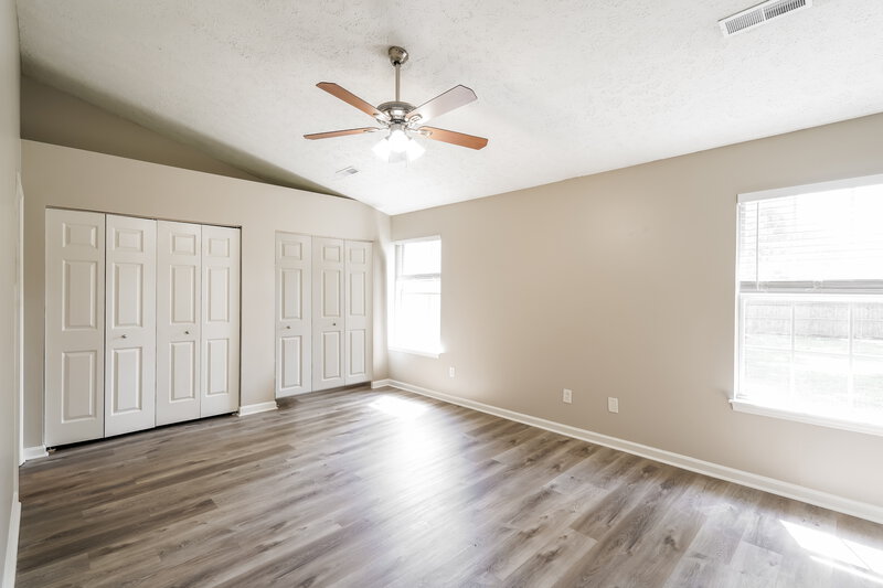 2,110/Mo, 404 Bon Aqua Dr La Vergne, TN 37086 Main Bedroom View