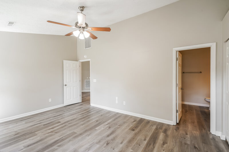 2,110/Mo, 404 Bon Aqua Dr La Vergne, TN 37086 Main Bedroom View 2