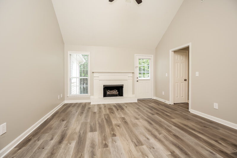 2,150/Mo, 2812 Maple Cir Thompsons Station, TN 37179 Living Room View
