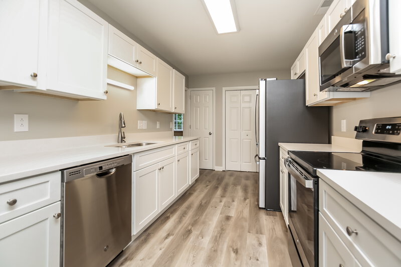 2,150/Mo, 2812 Maple Cir Thompsons Station, TN 37179 Kitchen View