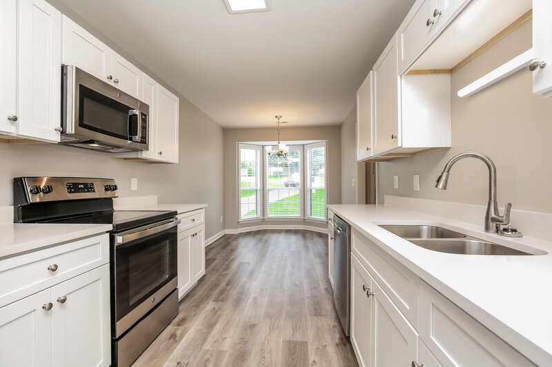 2,150/Mo, 2812 Maple Cir Thompsons Station, TN 37179 Kitchen View 3