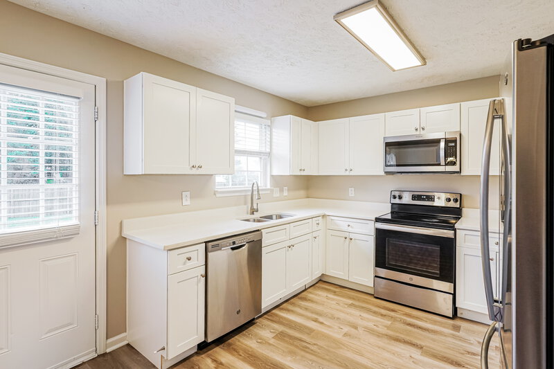 2,010/Mo, 1723 Locerbie Dr Murfreesboro, TN 37128 Kitchen View