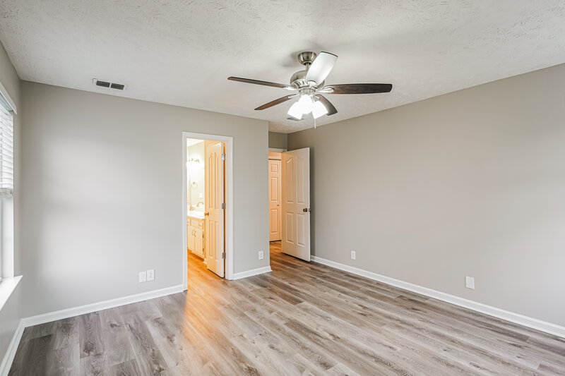2,010/Mo, 1723 Locerbie Dr Murfreesboro, TN 37128 Main Bedroom View