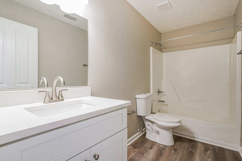 2,010/Mo, 1723 Locerbie Dr Murfreesboro, TN 37128 Bathroom View