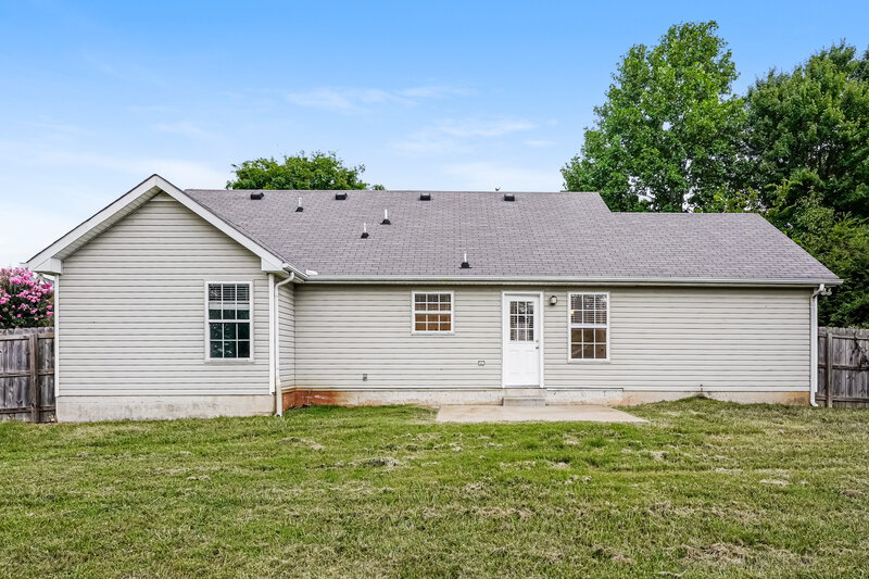 2,010/Mo, 1723 Locerbie Dr Murfreesboro, TN 37128 Rear View