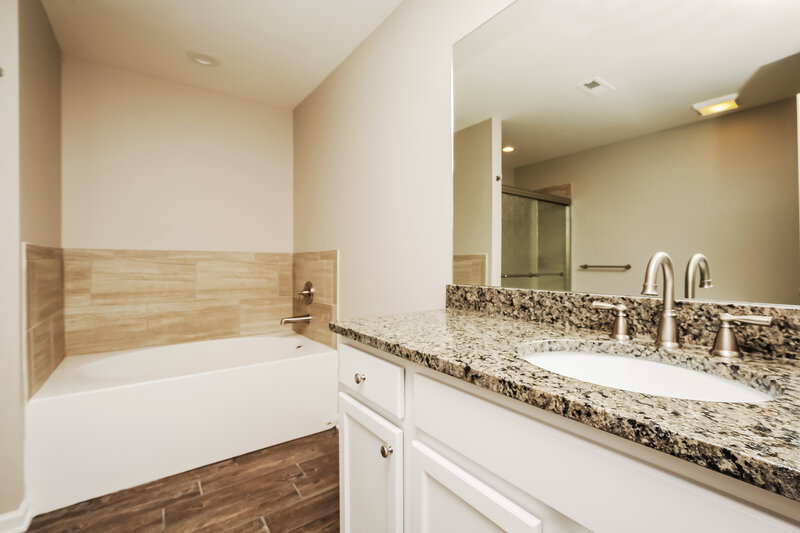 2,295/Mo, 704 Ellie Dr Madison, TN 37115 Bathroom View 3