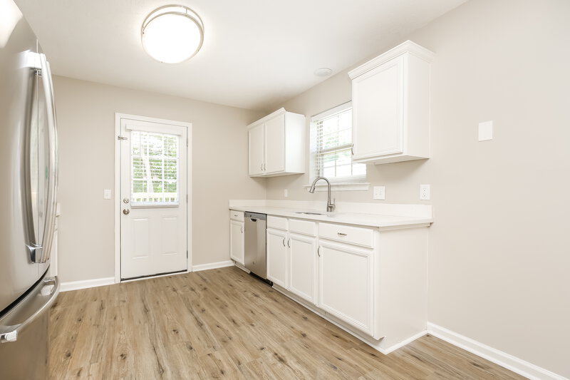 2,320/Mo, 722 Lou Gehrig Cir La Vergne, TN 37086 Kitchen View