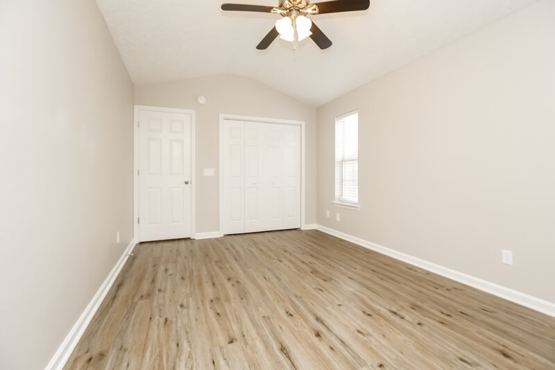 2,320/Mo, 722 Lou Gehrig Cir La Vergne, TN 37086 Main Bedroom View 2