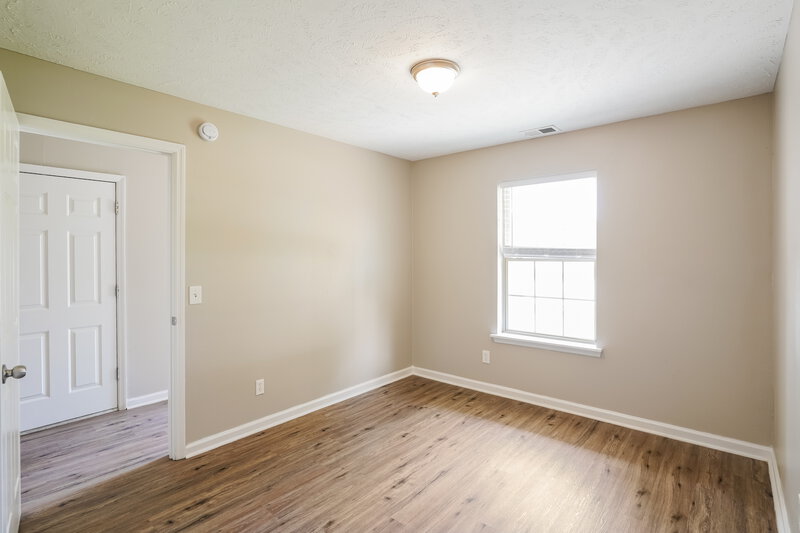 2,000/Mo, 722 Lou Gehrig Cir La Vergne, TN 37086 Bedroom View 3