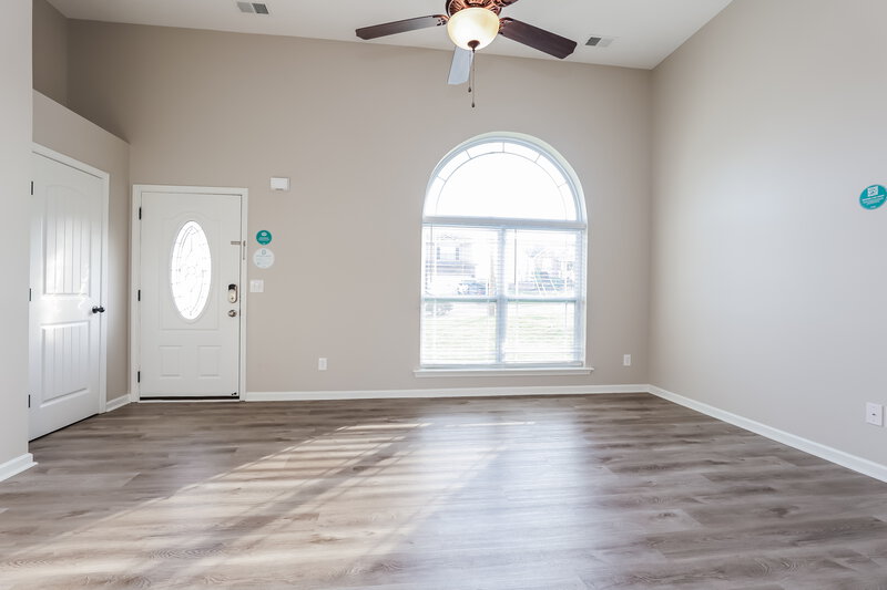 3,110/Mo, 713 Wildwood Dr Smyrna, TN 37167 Living Room View