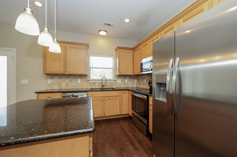 2,085/Mo, 111 Parrish St La Vergne, TN 37086 Kitchen View