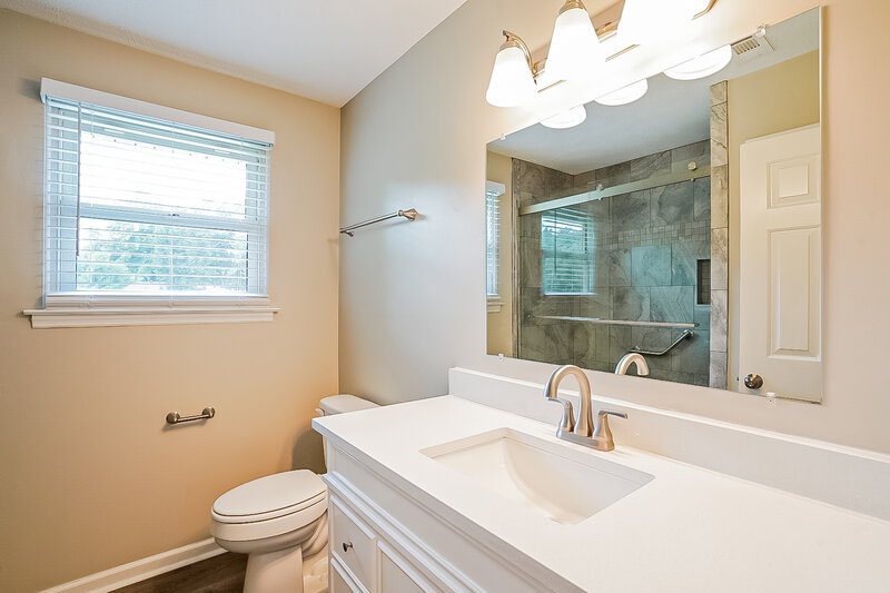 2,635/Mo, 205 Lexington Dr Smyrna, TN 37167 Bathroom View