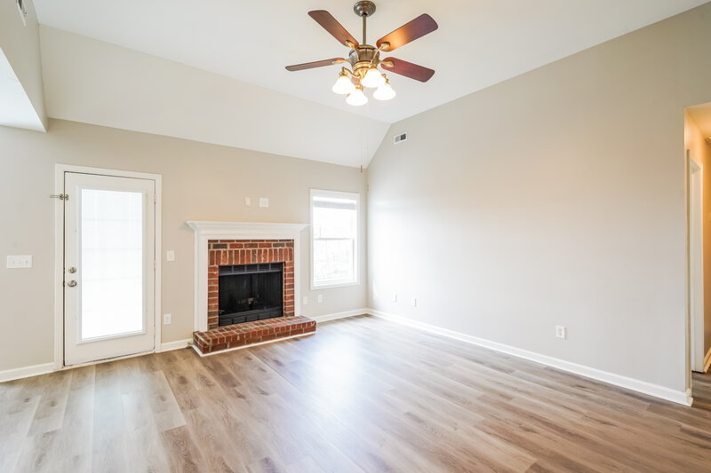 2,270/Mo, 2945 Hearthside Dr Spring Hill, TN 37174 Living Room View