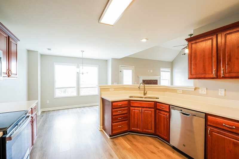 2,270/Mo, 2945 Hearthside Dr Spring Hill, TN 37174 Kitchen View