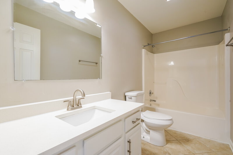 2,270/Mo, 2945 Hearthside Dr Spring Hill, TN 37174 Bathroom View