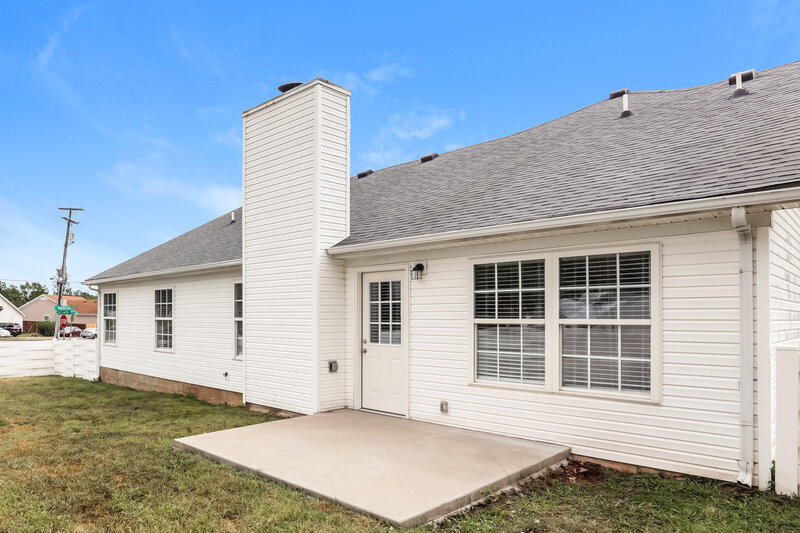 2,300/Mo, 7004 S Hampton Blvd Antioch, TN 37013 Rear View