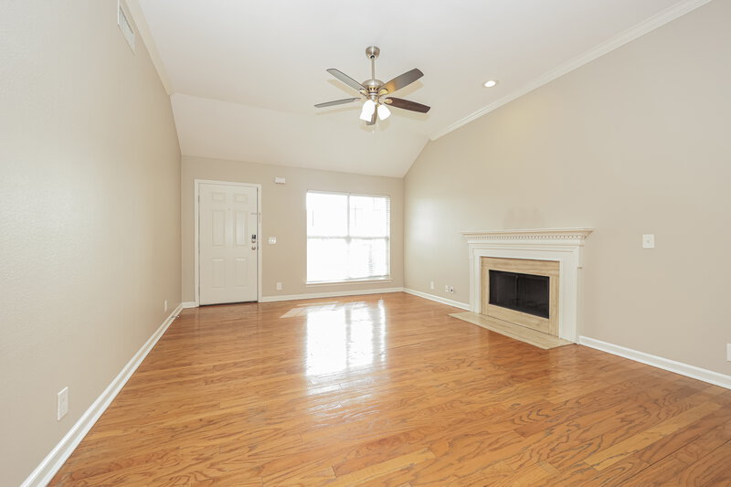 1,890/Mo, 5129 Brookstone Ct Antioch, TN 37013 Living Room View