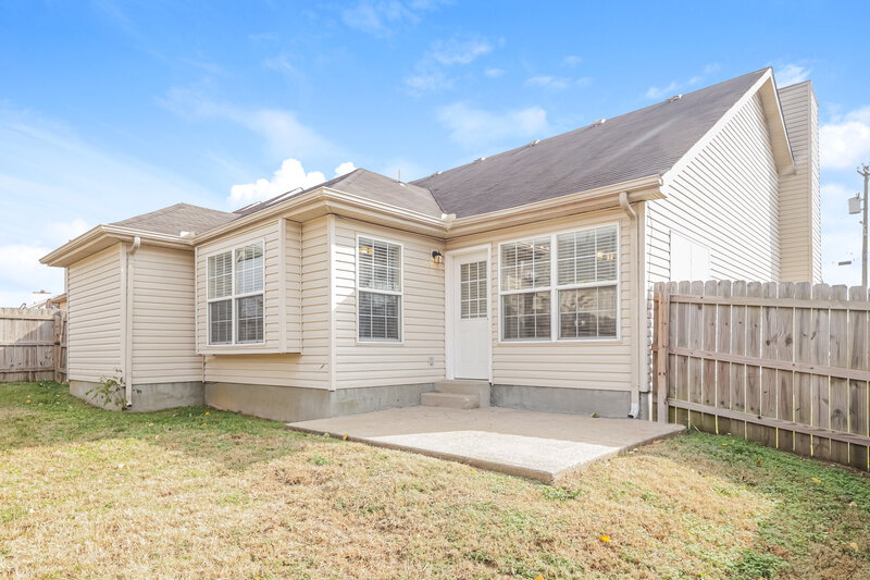 1,890/Mo, 5129 Brookstone Ct Antioch, TN 37013 Rear View