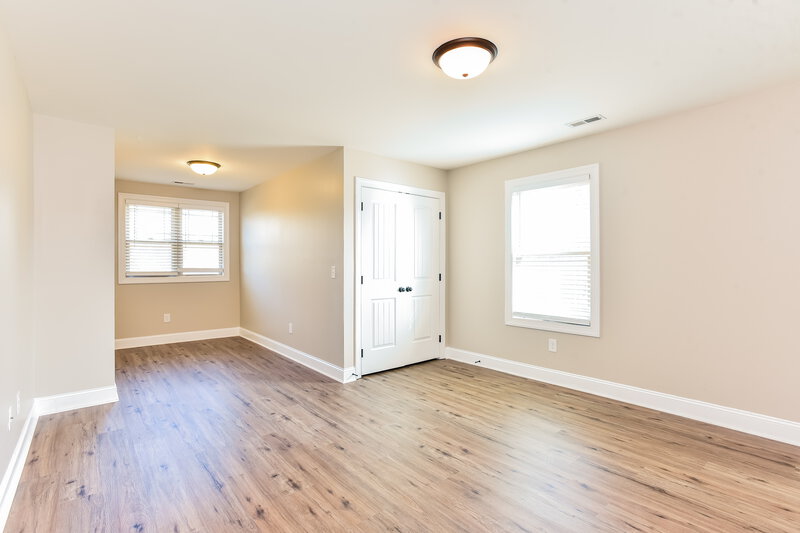 4,030/Mo, 575 Hollandale Rd La Vergne, TN 37086 Family Room View