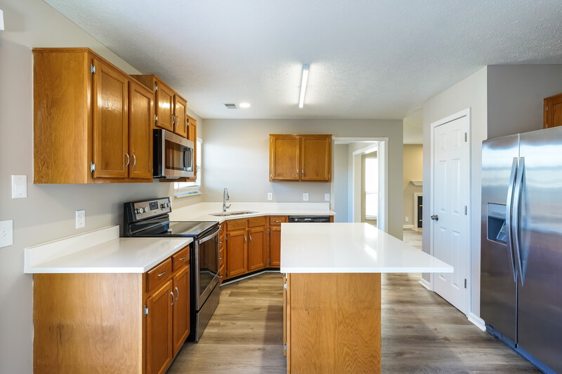 2,485/Mo, 3106 Creekview Ln Goodlettsville, TN 37072 Kitchen View