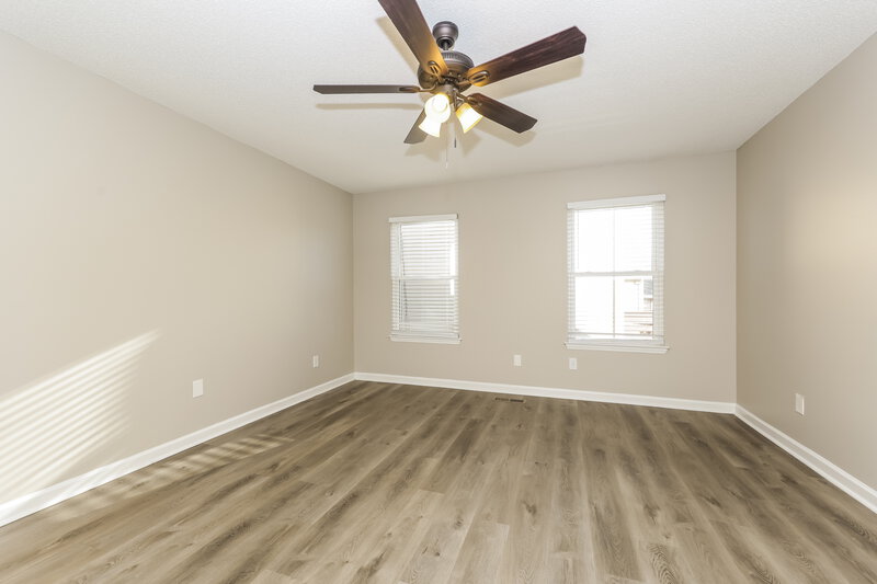 2,100/Mo, 6628 Shadyview Dr Antioch, TN 37013 Main Bedroom View 2