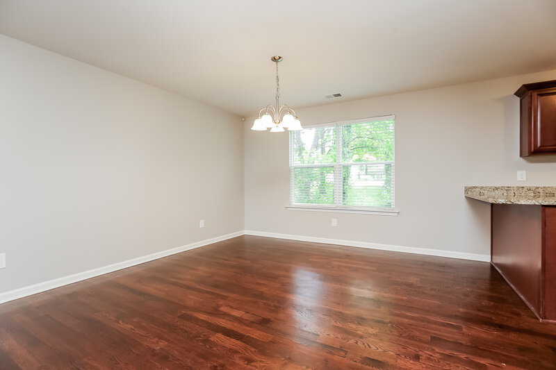 2,130/Mo, 1500 Stoney River Ln Madison, TN 37115 Dining Room View